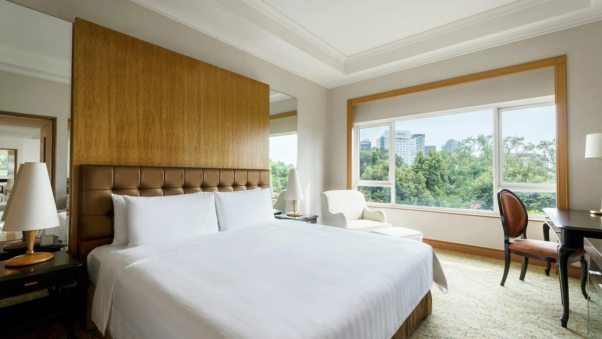 Shangri-La Apartments Singapore 5*,